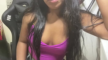 Preview 1 of New X Porn Album - Coloquei um Shortinho curto jeans socado na banda pra provocar o marido da minha amiga era isso