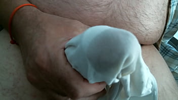 Preview 4 of Cutie And Kid - GOZAR NAS CALCINHAS MMM