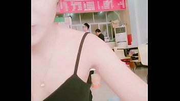 Preview 1 of Nida Chudry Mujra - Em g&aacute_i l&eacute_n khoe lồn trong nh&agrave_ h&agrave_ng