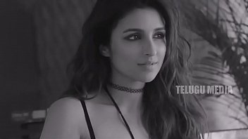 Preview 4 of Arebian Hot Girls - Parineti chopra phootshoot on sea side hot and sexy