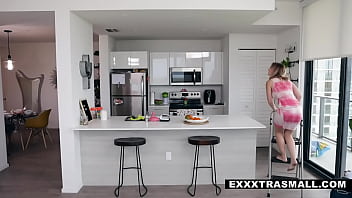 Preview 1 of Xxx Sane Levan Hd Video - Kara Lee Extra Small Sex Bomb