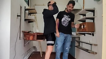 Preview 1 of Jangli Aadivasi Sex - Se le notaba demasiado la verga con esos pantalones deportivos