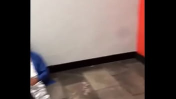 Preview 3 of Bbwafrikan - Chacal se la saca en el Metro