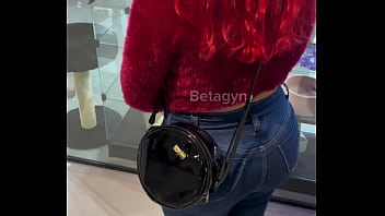 Preview 2 of Hot Fitnss - FIZ A PUTINHA ME CHUPAR NO SHOPPING