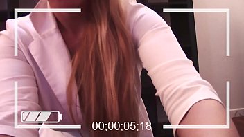 Preview 1 of Xxxbluw Moovi - HORNY GIRLFRIEND SOLO STRIPPING AND FINGERING ◄ amateurcommunity.xxx