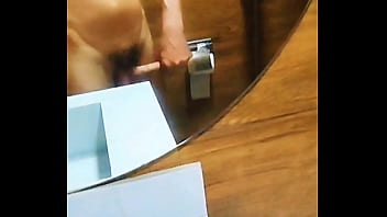 Preview 1 of Videos De Parto Natural - Com tes&atilde_o no quarto do hotel em Recife/ PE,  tive que bater uma pra aliviar!