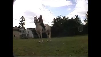 Preview 1 of Raceldamianx - The Horse