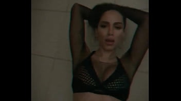 Preview 4 of Deutsche Votze - Anitta rebolando gostoso