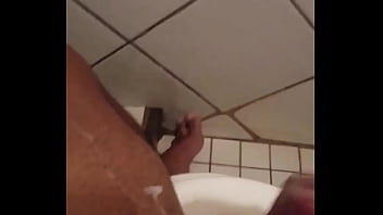 Preview 4 of Muslims Xxx Videos Ho - Gozada no banheiro