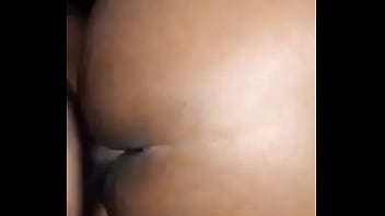 Preview 1 of Chubby Sisters Blowjob - Neg&atilde_o rabudo dando pro neg&atilde_o na cabine