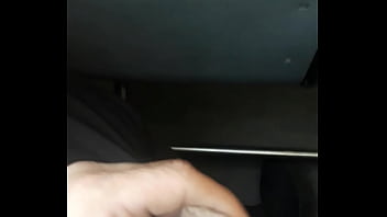 Preview 3 of Bdsm Sextape Hijab Sister - Com bus&atilde_o quebrado e tocando uma