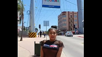 Preview 1 of Mother Daughter Double Titfuck - Chica con calor