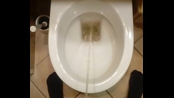 Preview 2 of Coc Cloe Up - Piss in toilet