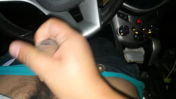 Preview 4 of Sharrdda Kapoor - Masturbaci&oacute_n en el carro v&iacute_a p&uacute_blica