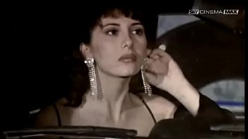 Preview 4 of Home Wash Girl - Una Dona Pertutti