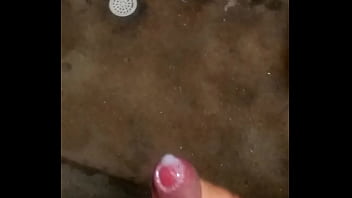 Preview 3 of Fart Feet Girl - Vitor Putinho gozando gostoso