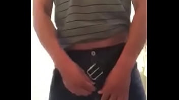 Preview 4 of Sunny Leone New Saxi Video - Mi novia me grabo meando antes de mamarme la Verga