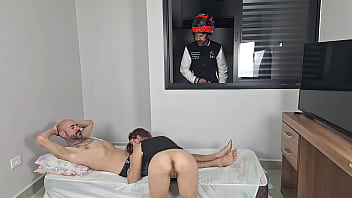 Preview 3 of Rajwap Xyz Download Com Mp3 - Motoboy espreitando casal que faz sexo de janela aberta!