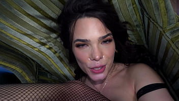 Preview 4 of Lynn Foot - Ivy Ireland Gets The Treatment She Needs From The Doctor