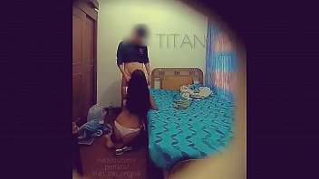 Preview 3 of Film Milf - Camara escondida con una entregada compa&ntilde_era de la universidad 01/02