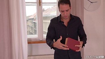 Preview 1 of Nighty America Mom Son - Busty lovers wanna see top-heavy secretary Valentina Ricci fucked hard