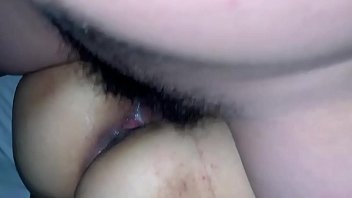 Preview 2 of Aunty Liplock With Boy - Khi ban đ&atilde_ chơi c&aacute_i thứ 5