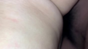 Preview 4 of Aunty Liplock With Boy - Khi ban đ&atilde_ chơi c&aacute_i thứ 5