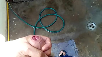 Preview 3 of Sheila Ortega Videos - se saca la leche en el patio de la casa