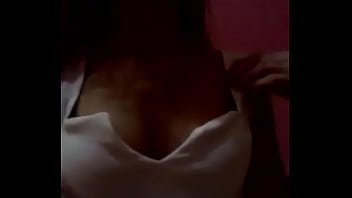 Preview 1 of Amazing Reverse Cowgirl - Mi novia me manda v&iacute_deo desvistiendose