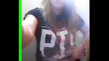 Preview 1 of Mom Wtf Stars Hd - Siriricando a buceta rosada no banheiro
