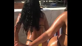 Preview 2 of Full Hd Xxxx Video Mp3 - Morena Maryana Rebolando de Bikine de Fitinha