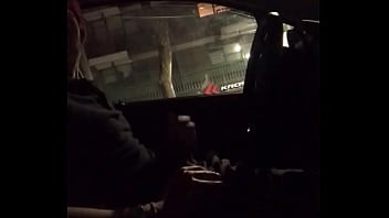 Preview 4 of Grape Head - En el carro