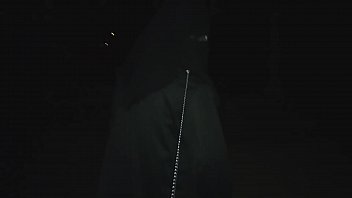 Preview 1 of Rake Xxx - musulmane voil&eacute_e promener en laisse