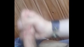 Preview 1 of Cute Indian Pussy Eat - Paja con mucha leche