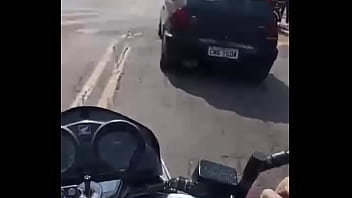 Preview 4 of Pakistan Aunty Xnxx - Comi a novinha em cima da moto