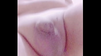 Preview 4 of S Nude Peep - Travesty Mexicana meti&eacute_ndose un dildo por el culo