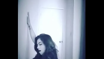 Preview 3 of An Komon Xxx - Bailando en tanga 3