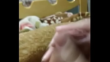 Preview 2 of Home Made Sexxxxx - Novinho batendo punheta uma depois do banho