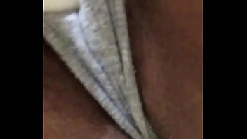 Preview 4 of Www Xxxconm - Insta: ptsfd1  Gozando com desodorante no grelo! Ventilador atrapalhou na capta&ccedil_&atilde_o dos gemidos.