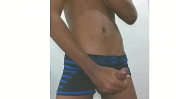 Preview 3 of Fucking Wear - NOVINHO NEGRO COM UM PAU LINDO