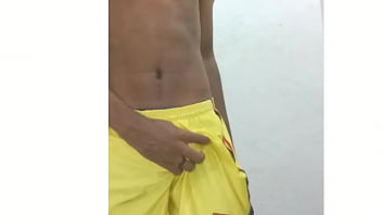 Preview 1 of Fucking Wear - NOVINHO NEGRO COM UM PAU LINDO
