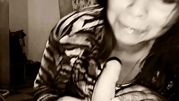Preview 1 of Shy Girls Forced Lesbian - Le gusta chupar a la bella chikilla