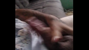 Preview 4 of Ues Sex - Jacking the dick while wifey watches