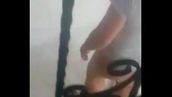 Preview 1 of Porno Tata Si Fica - Vecina en tanga