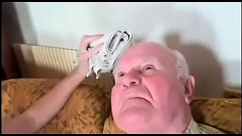 Preview 1 of Sexi Xxxmp3 Videos - Mireck Granpa fucks teeny cute girl