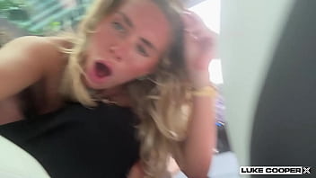 Preview 3 of Nova Sex - Sexy Blonde Bonnie Blue Fucks In Self Driving Tesla