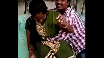 Preview 4 of Kajol Nude Porn - Desi park lovers kissing