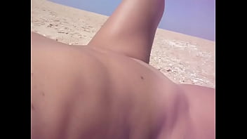 Preview 1 of Spycam Bbc Massage - punheta na praia (ela a vir-se)
