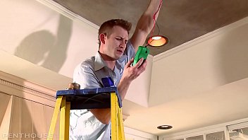 Preview 1 of Sari Wala Sex 3gp Daunlod - Penthouse Pet Jewels Jade Flirts with &amp_ Fucks her Electrician till she Pops