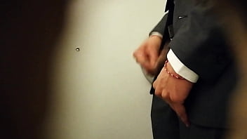 Preview 4 of Gang Member Gay - Espiando en ba&ntilde_os de la universidad VID 20170629 185301